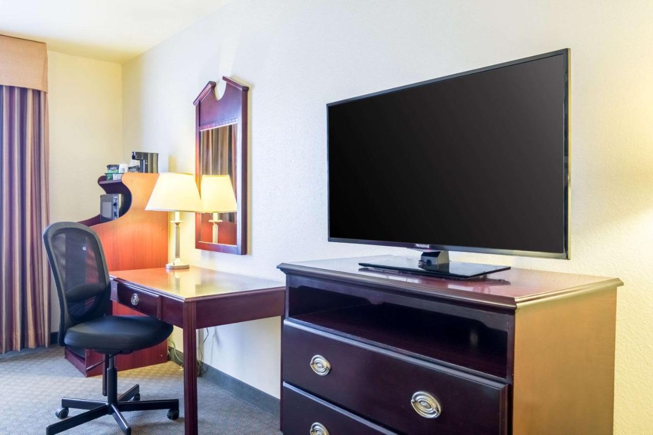 Quality Inn & Suites Of Alma - Northeast From Fort Smith Luaran gambar