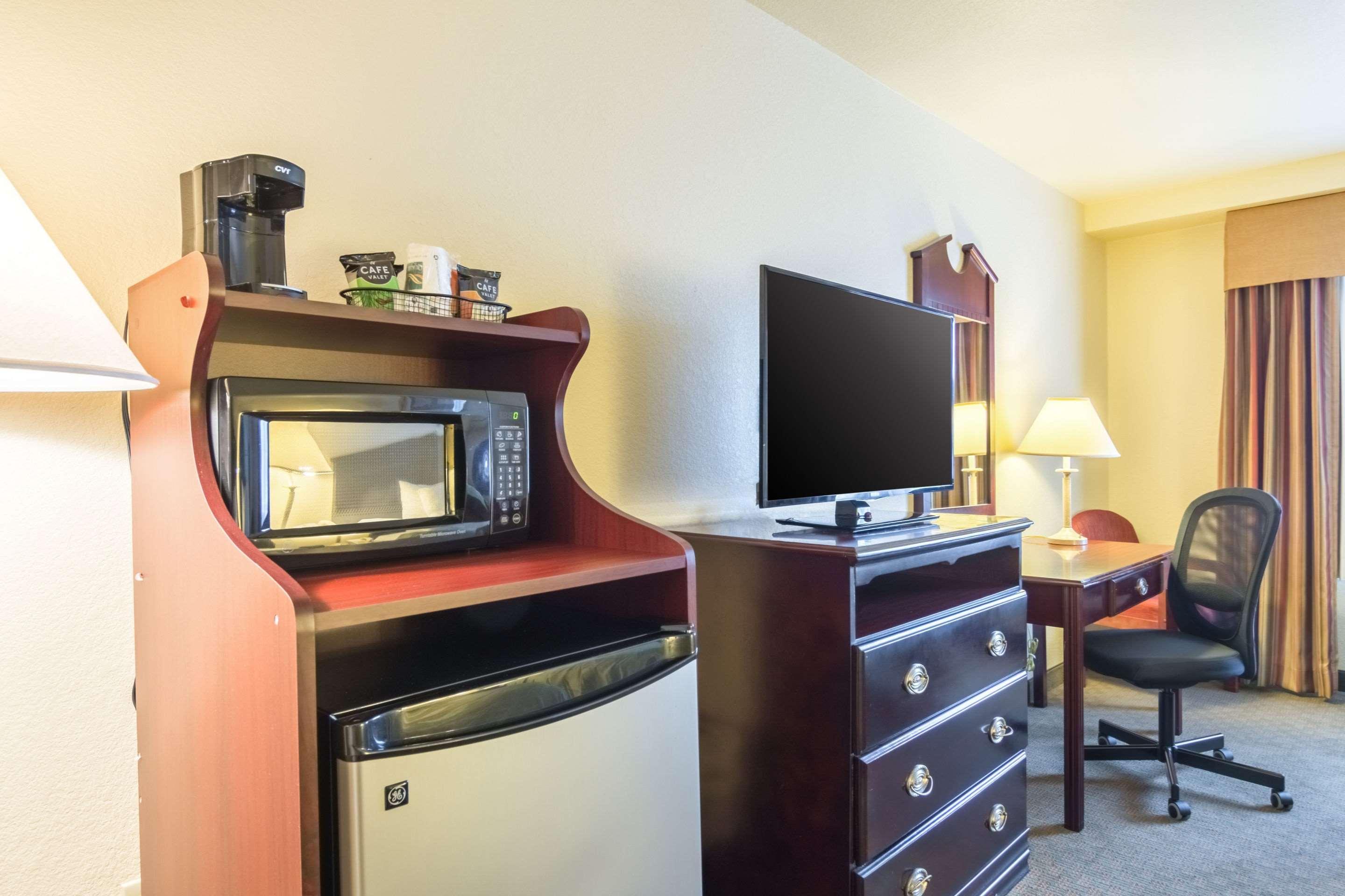 Quality Inn & Suites Of Alma - Northeast From Fort Smith Luaran gambar